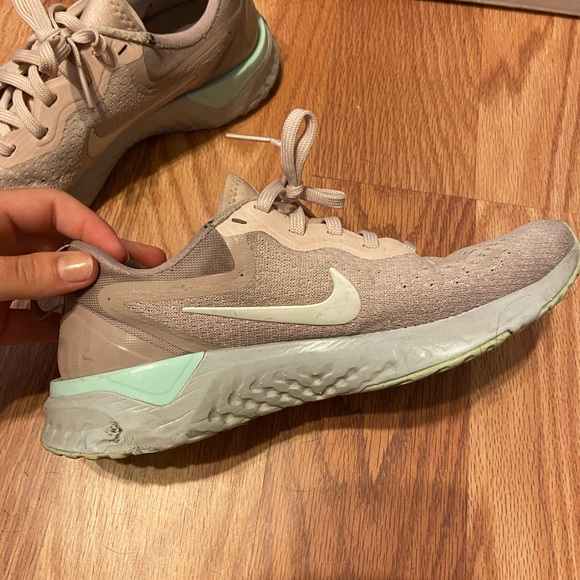 nike react shoes - Picture 4 of 4